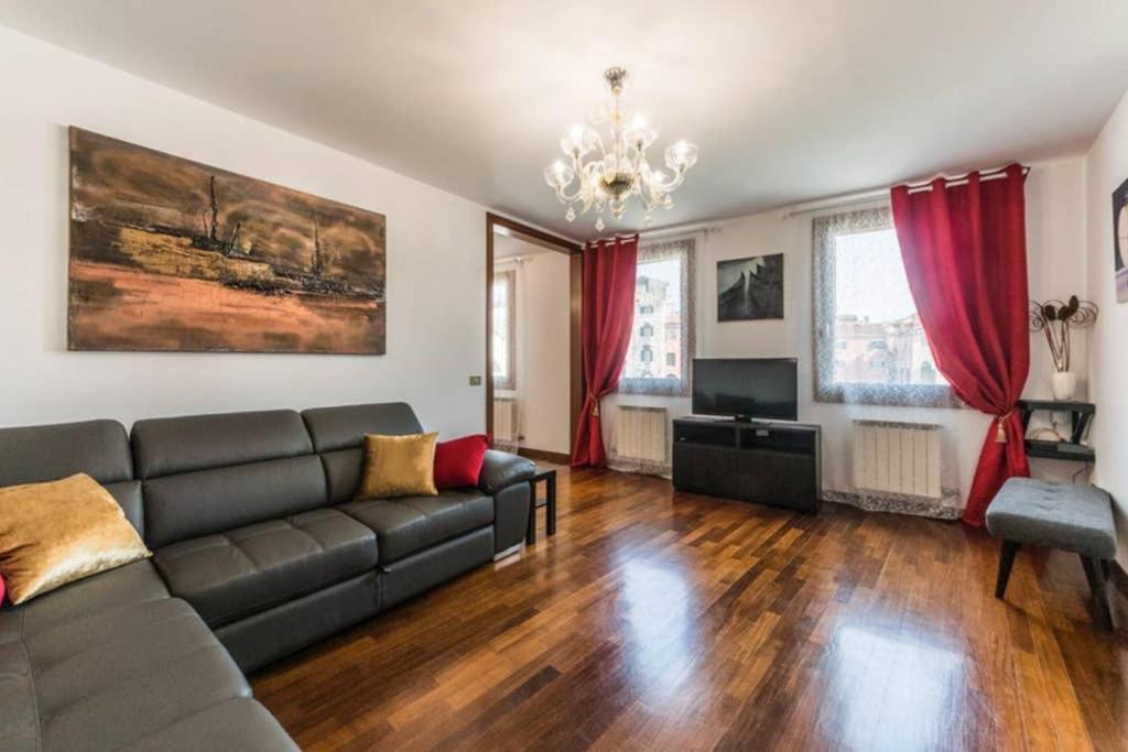 Rialto Apartment With Canal Grande View Venice Ngoại thất bức ảnh
