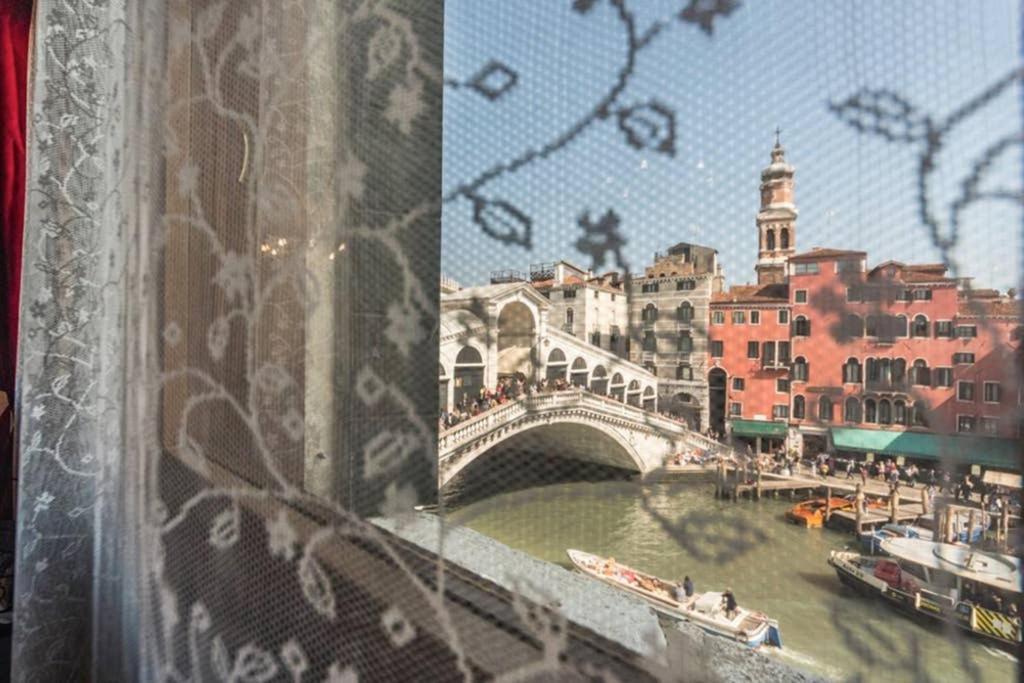 Rialto Apartment With Canal Grande View Venice Ngoại thất bức ảnh