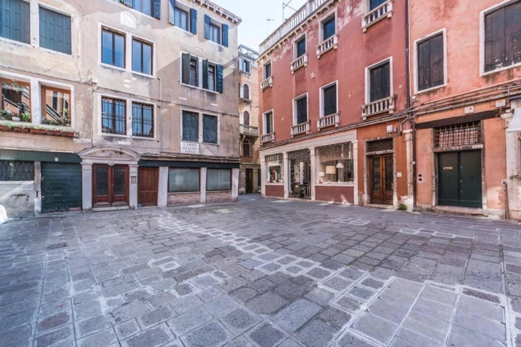 Rialto Apartment With Canal Grande View Venice Ngoại thất bức ảnh