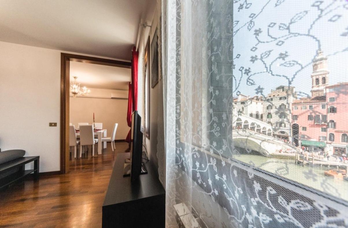 Rialto Apartment With Canal Grande View Venice Ngoại thất bức ảnh